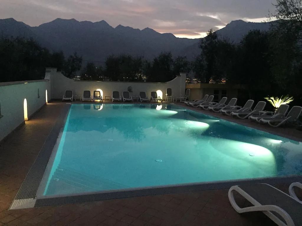 Aparthotel Residence Alesi Malcesine