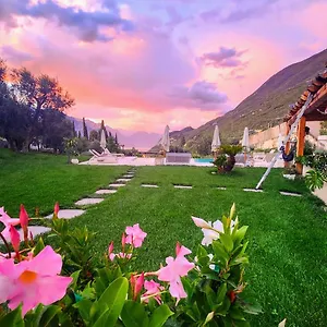 Elle Ecoholiday Bed & Breakfast