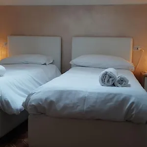 Porto Vecchio Con Parcheggio A Pochi Passi Dal Castello Bed & Breakfast