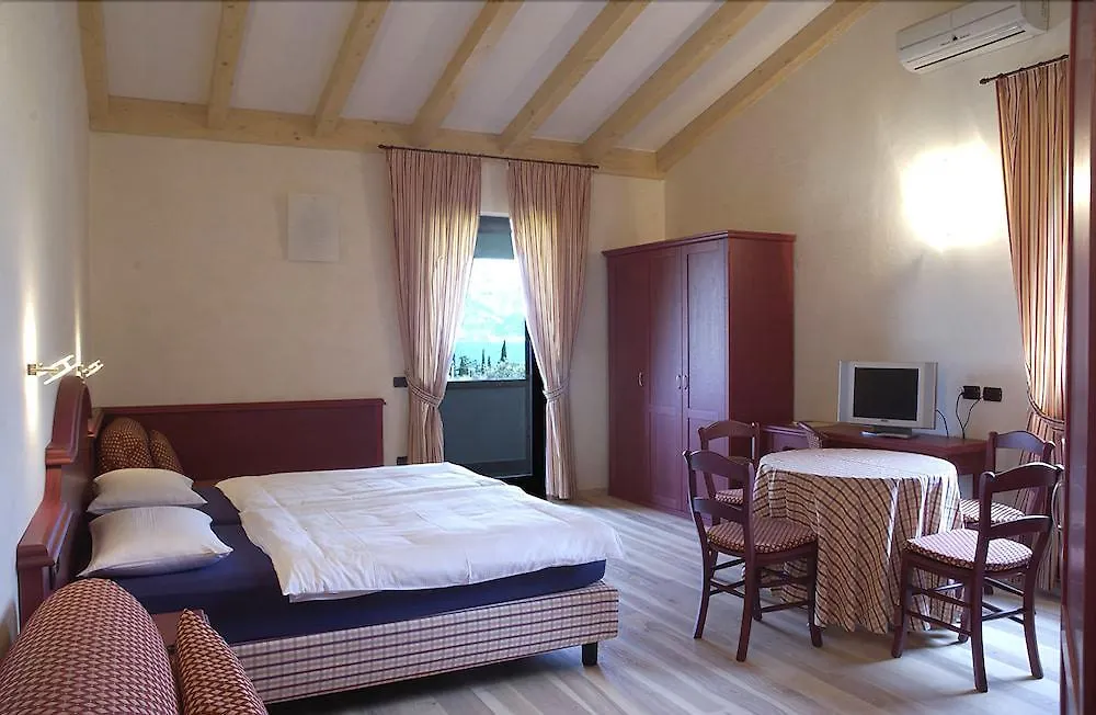 Residence Alesi Malcesine 3*,  Italy