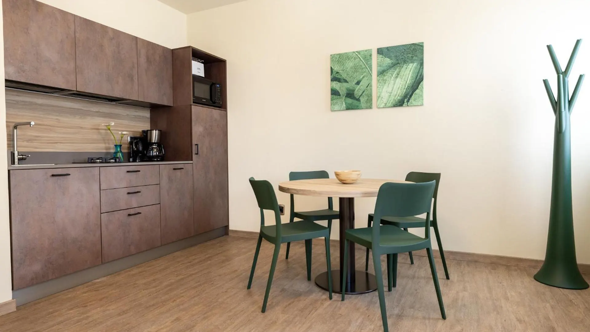 *** Aparthotel Residence Alesi Malcesine Italy
