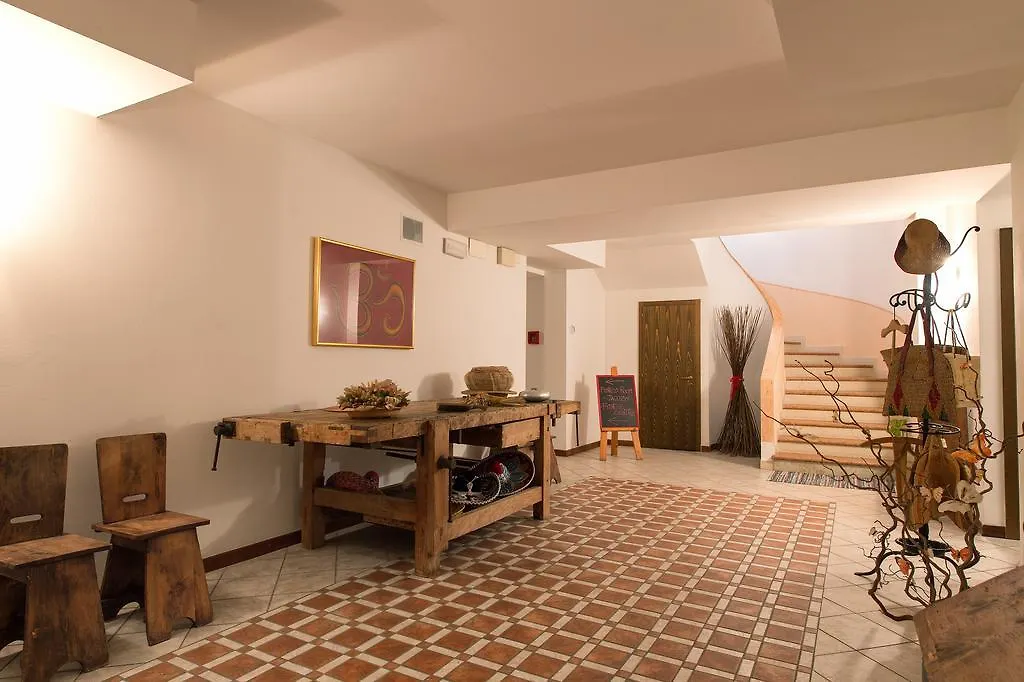 Residence Alesi Malcesine 3*,